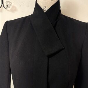 TALBOTS wool blazer, LIKE NEW! 3/4 sleeve, assym collar, hidden buttons sz 2